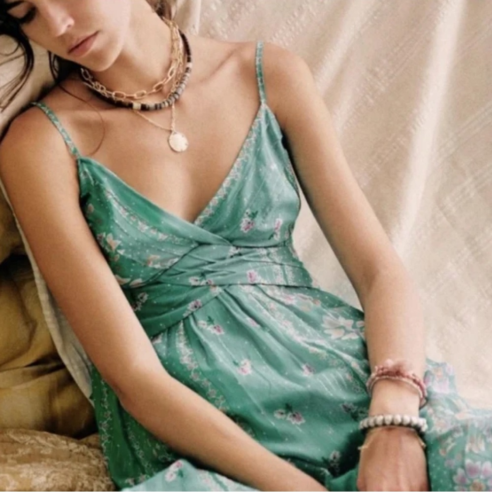 Sézane Silk Oliviera Dress
